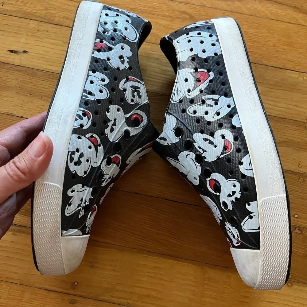Native Jefferson water shoes sandals crocs Mickey Disney 5 3 black white red